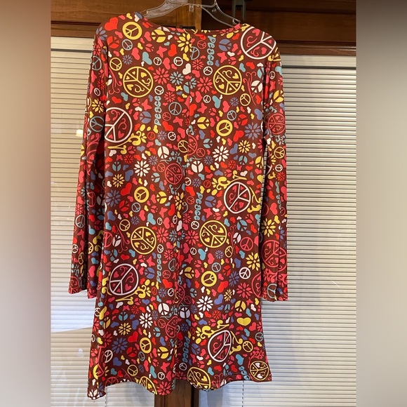 BOHO Women’s/Juniors Peace Dress. Size Medium. Good used condition.  No flaws - Picture 2 of 10
